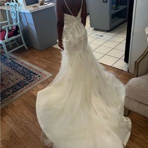 Wedding dress